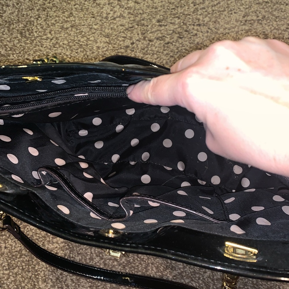 Anne Klein bag. - Picture 3 of 10